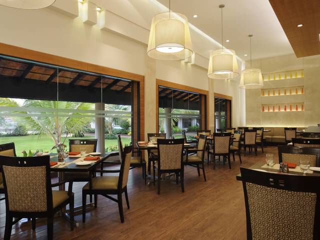 фото DoubleTree by Hilton Goa (ex. Riviera De Goa Resort) изображение №10