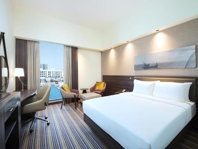 фото отеля Hampton by Hilton Dubai Airport изображение №21