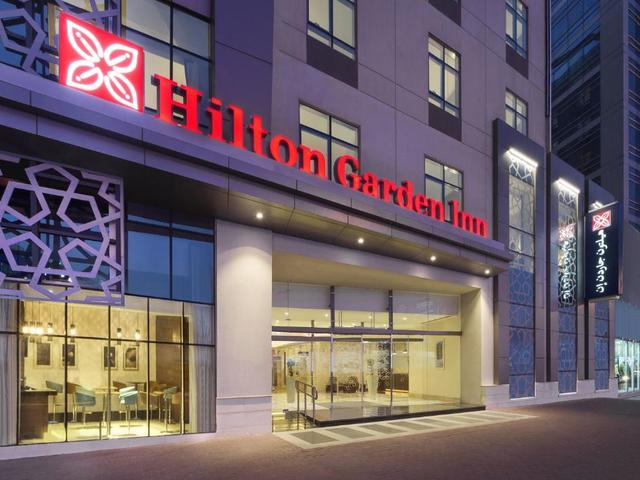 фото Hilton Garden Inn Dubai Al Muraqabat изображение №22