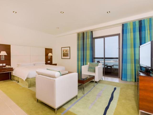 фото отеля Hilton Dubai The Walk (ex. Hilton Dubai Jumeirah Residences) изображение №17
