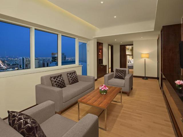 фото отеля DoubleTree By Hilton Hotel And Residences Dubai – Al Barsha изображение №33