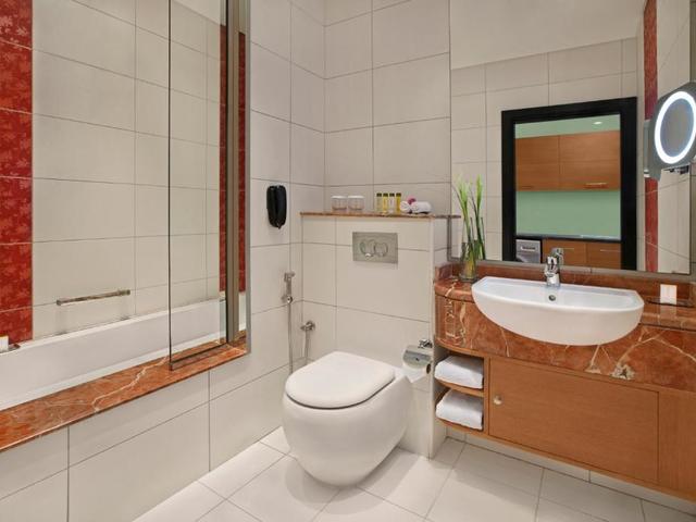 фото отеля DoubleTree By Hilton Hotel And Residences Dubai – Al Barsha изображение №9