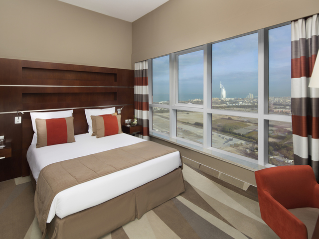 фото отеля Novotel Dubai Al Barsha изображение №17