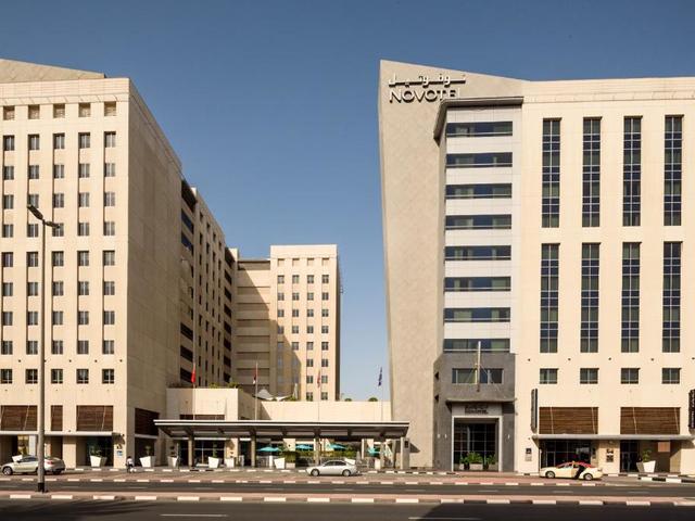 фото отеля Novotel Dubai Deira City Centre изображение №1