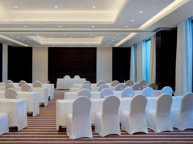 фотографии отеля Le Meridien Dubai Hotel & Conference Centre изображение №147