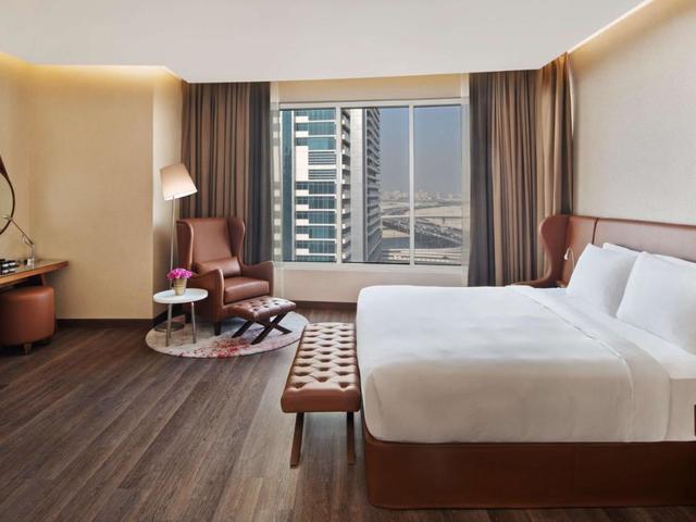 фото отеля Radisson Blu Dubai Canal View изображение №17