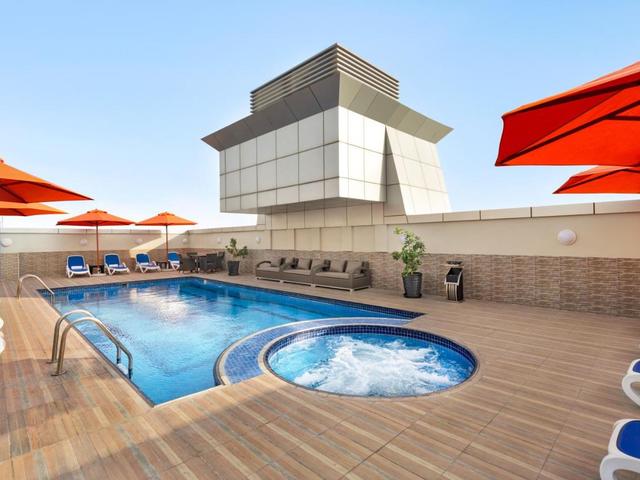 фото отеля Ramada by Wyndham Dubai Deira изображение №1