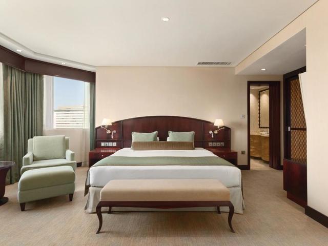 фото Crowne Plaza Dubai Jumeirah (ex. Ramada Jumeirah) изображение №50