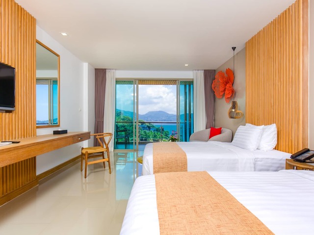 фото отеля Wyndham Grand Phuket Kalim Bay изображение №45