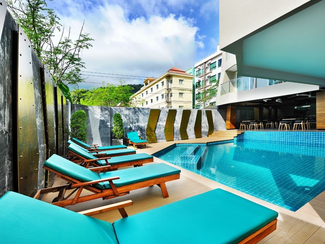 фото отеля Ratana Patong Beach (ex. New Nordic Ratana Suites) изображение №1