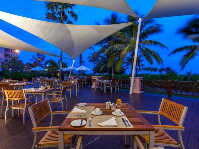 фото отеля Centara Grand Beach Resort Phuket изображение №29