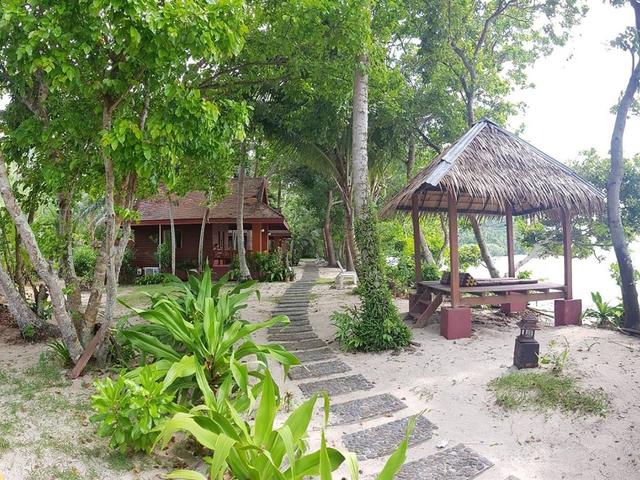 фотографии Baan Mai Beachfront Lone Island Resort (ex. Baan Mai Cottages & Restaurant) изображение №24