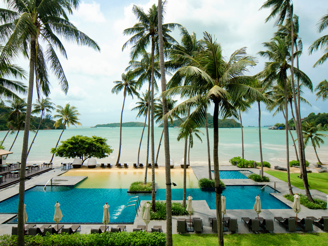 фото отеля Phuket Panwa Beachfront Resort (ex. Crowne Plaza Phuket Panwa Beach) изображение №17