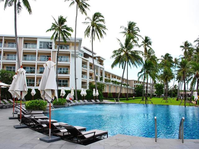 фотографии Phuket Panwa Beachfront Resort (ex. Crowne Plaza Phuket Panwa Beach) изображение №16