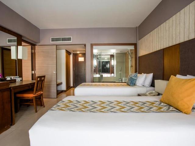 фото отеля Courtyard Phuket, Patong Beach Resort (ex. Patong Merlin) изображение №9