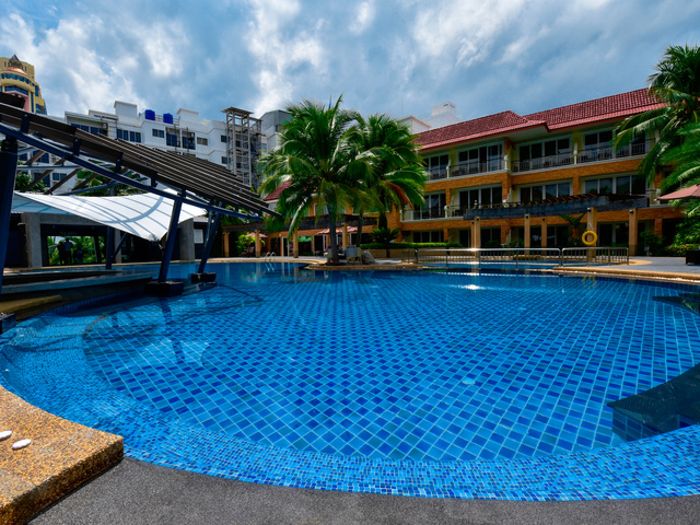 фото отеля R-Mar Resort & Spa (ex. Jintana Patong) изображение №1