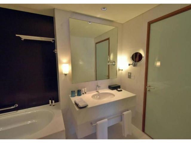 фото отеля Luxury 1 Bedroom At The Address Dubai Mall изображение №13