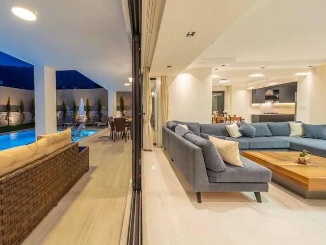 фотографии La Villa Marbella (ex. Luxury 4-bed Villa With Private Pool and Jacuzzi) изображение №20