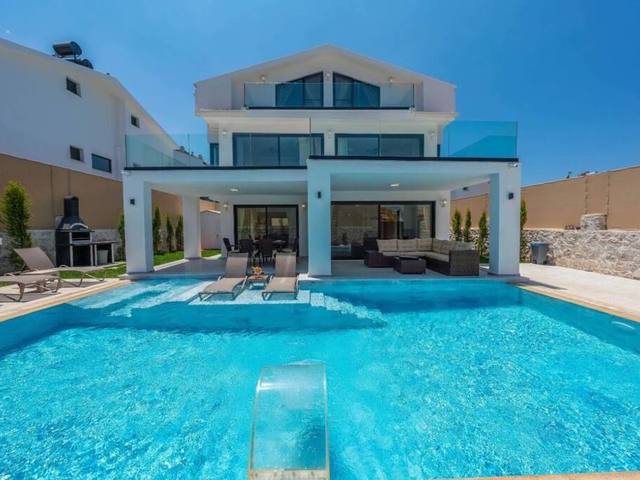 фотографии отеля La Villa Marbella (ex. Luxury 4-bed Villa With Private Pool and Jacuzzi) изображение №11