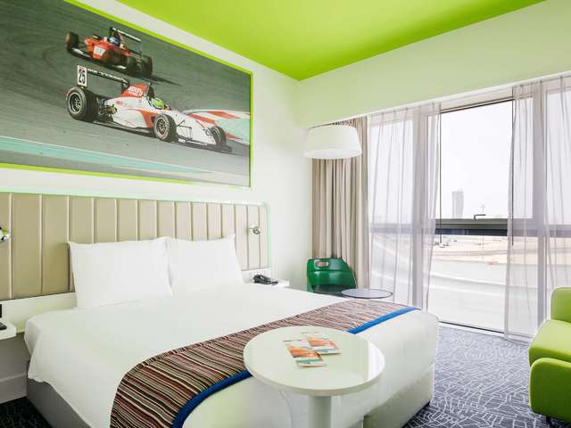 фотографии отеля Park Inn by Radisson Dubai Motor City изображение №3