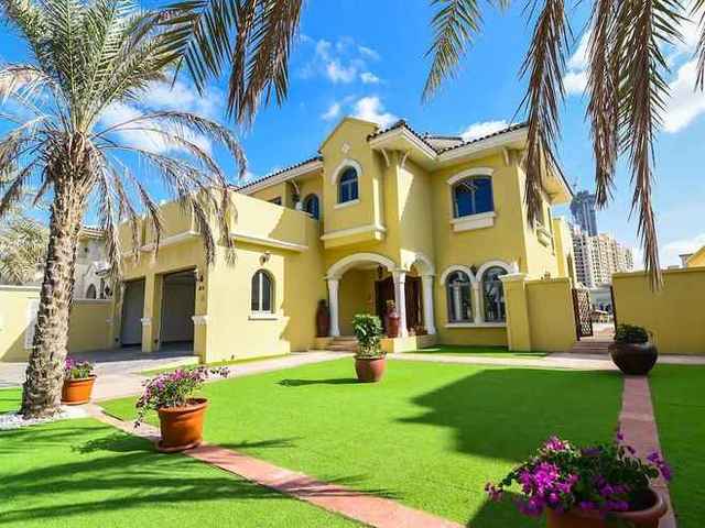 фото отеля Palm Jumeirah Garden Beach Front Home изображение №1