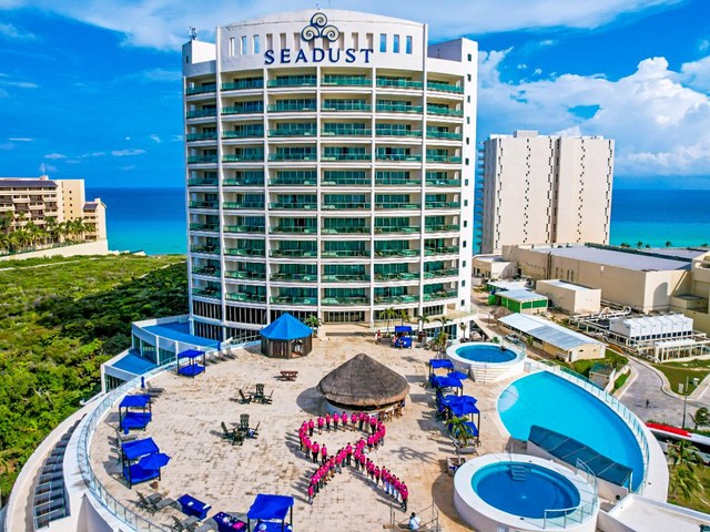 фото отеля Seadust Cancun Family Resort  (ex. Great Parnassus Resort & Spa) изображение №1