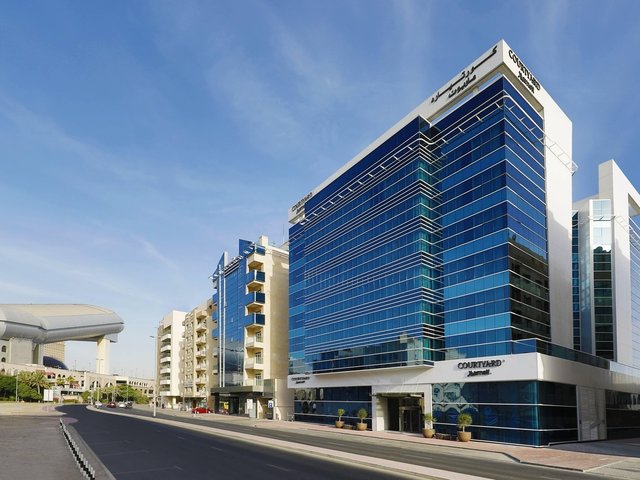 фото отеля Courtyard by Marriott Al Barsha изображение №1