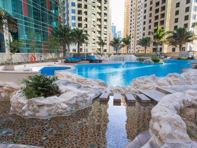 фото отеля Blue Beach Tower (ex. JA Oasis Beach Tower; Oasis Beach Deluxe Apartments) изображение №1