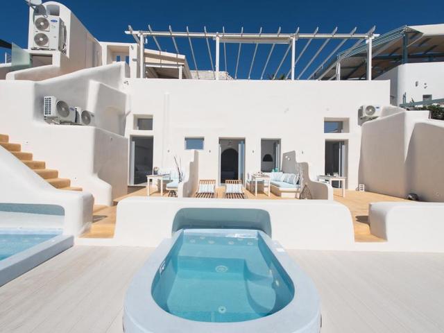 фото отеля On The Cliff Suites (ex. Santorini Royal Suites ; Caldera Cliff Suites) изображение №45