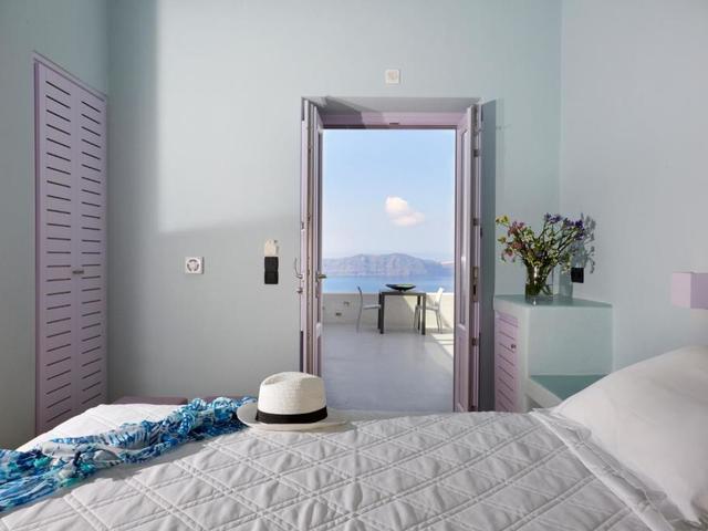 фотографии отеля On The Cliff Suites (ex. Santorini Royal Suites ; Caldera Cliff Suites) изображение №23