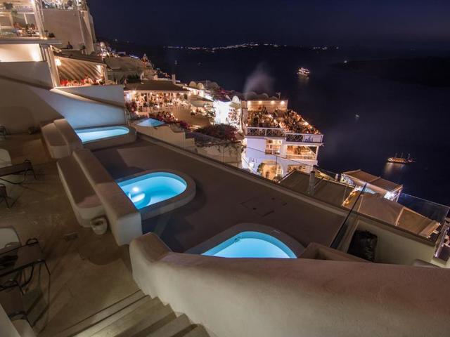 фото отеля On The Cliff Suites (ex. Santorini Royal Suites ; Caldera Cliff Suites) изображение №21