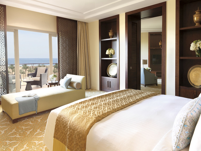 фото отеля The Ritz-Carlton Dubai изображение №21