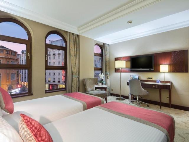 фото Crowne Plaza Old City (ex. Wyndham Istanbul Old City; Crowne Plaza Istanbul Old City) изображение №18