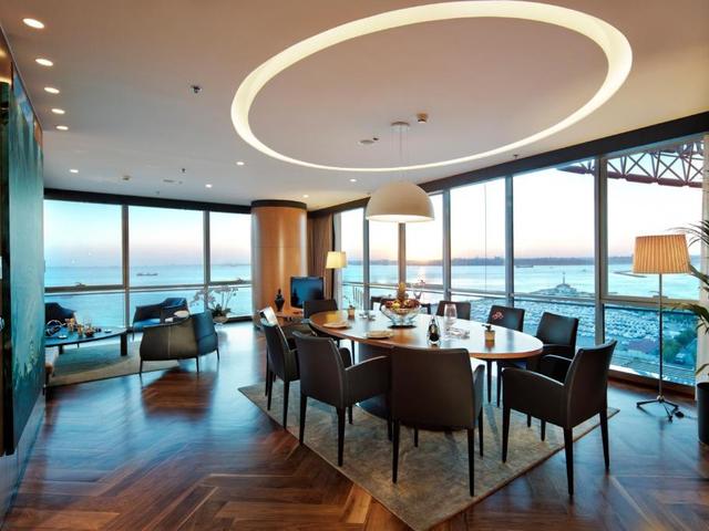 фото DoubleTree by Hilton Hotel Istanbul - Moda изображение №42