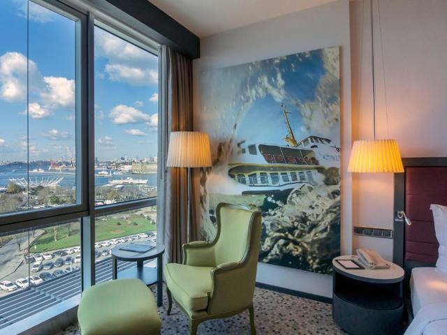 фото DoubleTree by Hilton Hotel Istanbul - Moda изображение №14