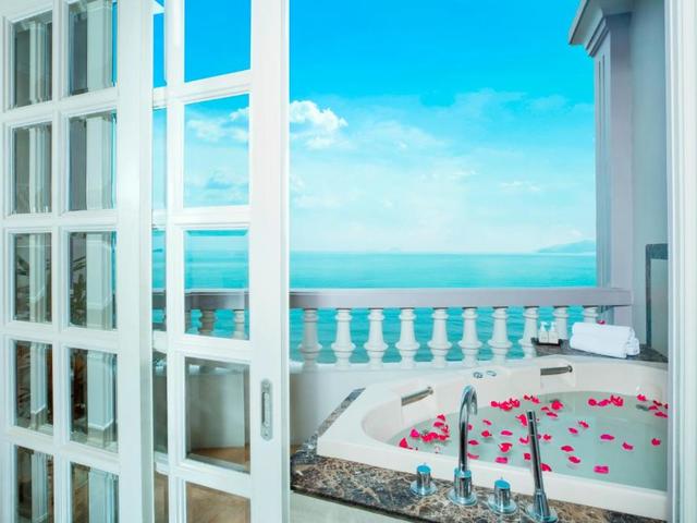 фотографии Sunrise Nha Trang Beach Hotel & Spa изображение №12