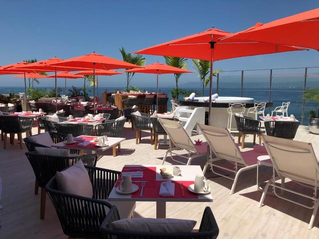 фото отеля Almar Resort Luxury LGBT Beach Front Experience изображение №9