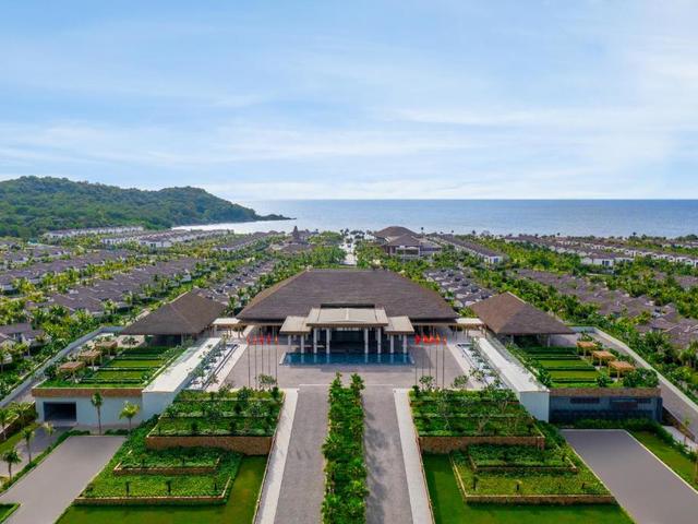 фото отеля New World Phu Quoc Resort изображение №25