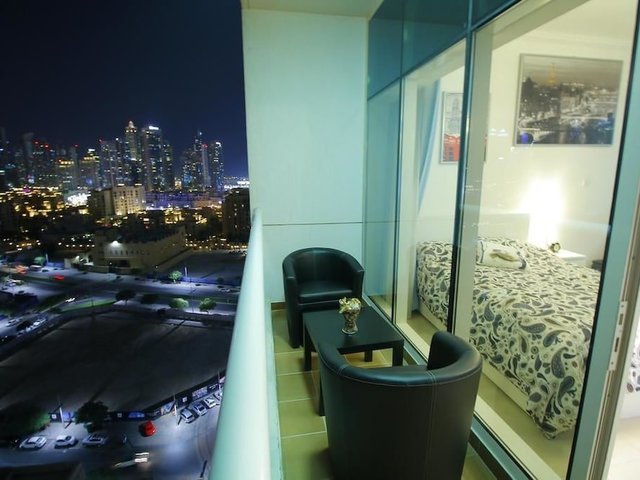 фото City Nights Holiday Homes - Burj Al Nujoom Tower изображение №2
