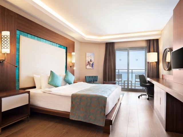 фотографии отеля Ramada Hotel & Suites by Wyndham изображение №15