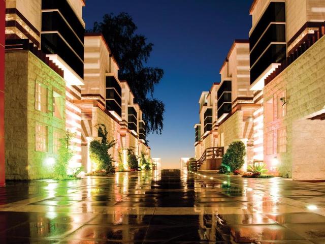 фото отеля Villaggio Abu Dhabi (ex. One to One Hotel The Village) изображение №25