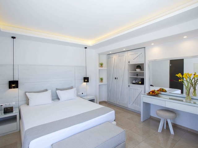 фото Tropicana Hotel, Suites & Villas Mykonos изображение №34