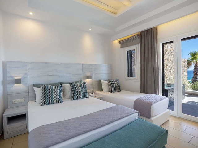 фото Tropicana Hotel, Suites & Villas Mykonos изображение №22