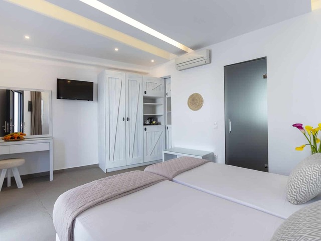 фото Tropicana Hotel, Suites & Villas Mykonos изображение №6