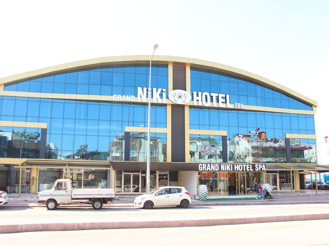 фото отеля Grand Niki Hotel & Spa изображение №1