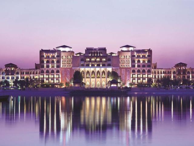 фото отеля Shangri-La Hotel Qaryat Al Beri Abu Dhabi изображение №53