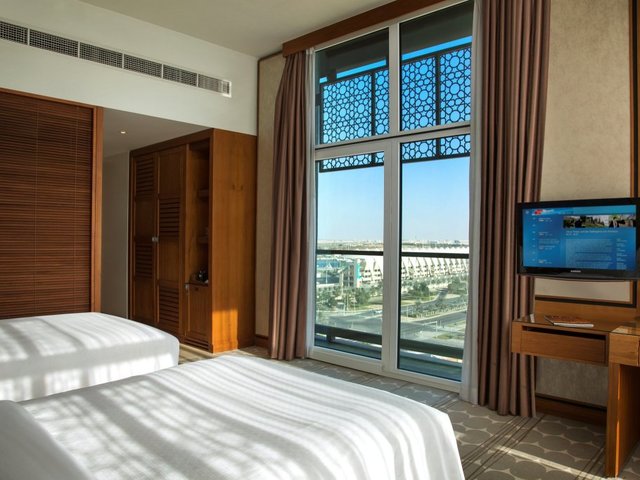 фото Yas Island Rotana изображение №30