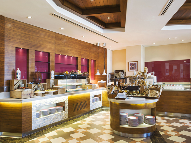 фото отеля Hilton Al Hamra Beach & Golf Resort (ех. Al Hamra Fort & Beach Resort) изображение №21