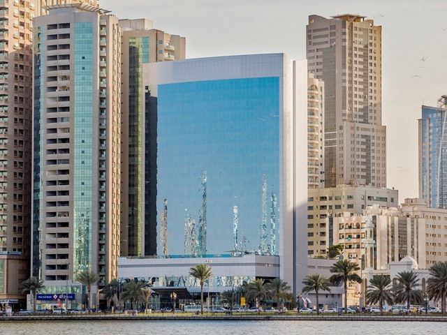 фотографии Corniche Hotel Sharjah (ex. Hilton Sharjah; Corniche Al Buhaira) изображение №8