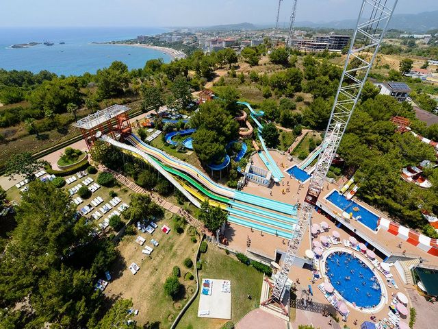 фото A Good Life Utopia Family Resort (ex. A Good Life Water Planet; Water Planet Deluxe Hotel & Aquapark) изображение №14